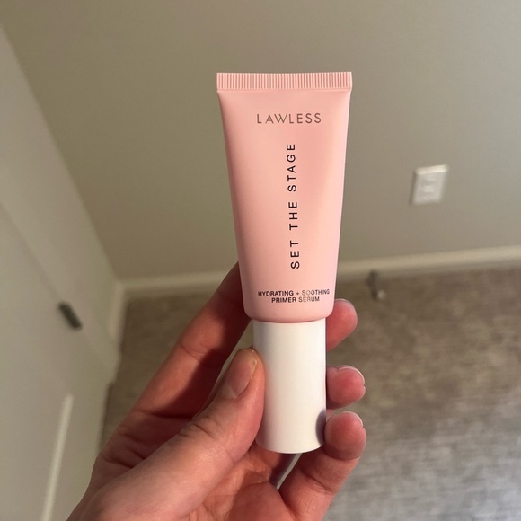 Lawless Beauty set the stage hydrating + soothing primer serum - Picture 1 of 6